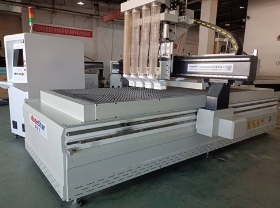 开料机在操作时的注意事项